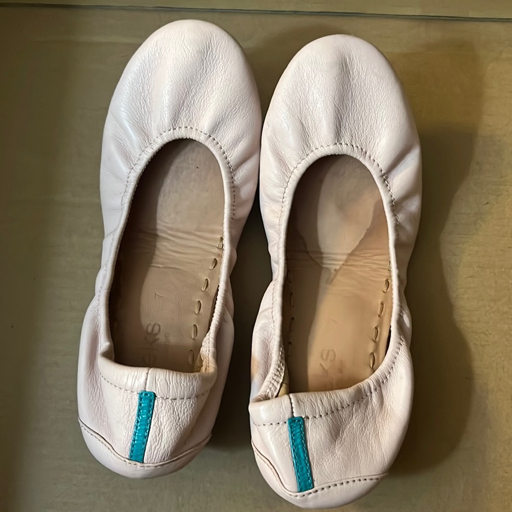 Tieks ballerina pink size 7 -very good condition
